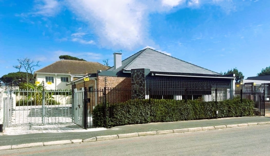 Commercial Property for Sale in Audas Estate Western Cape